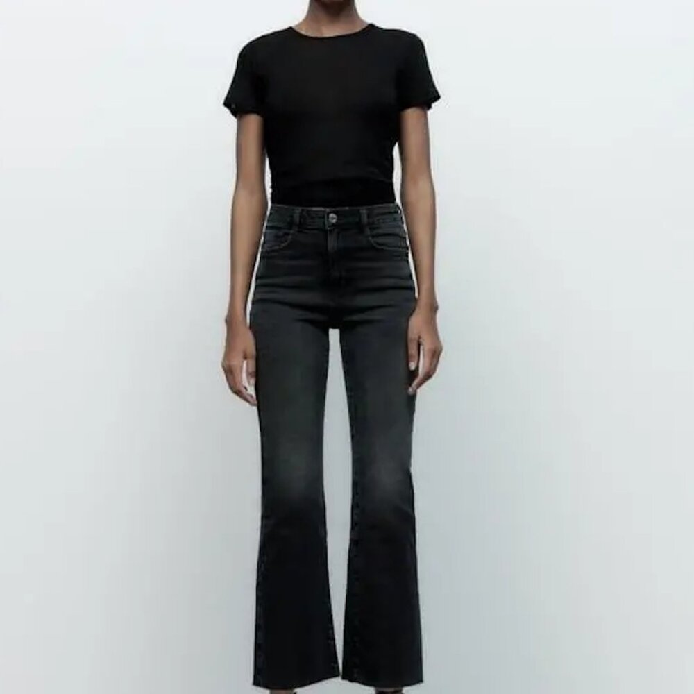 Zara High Rise Mini Flare Jeans Black Size 4